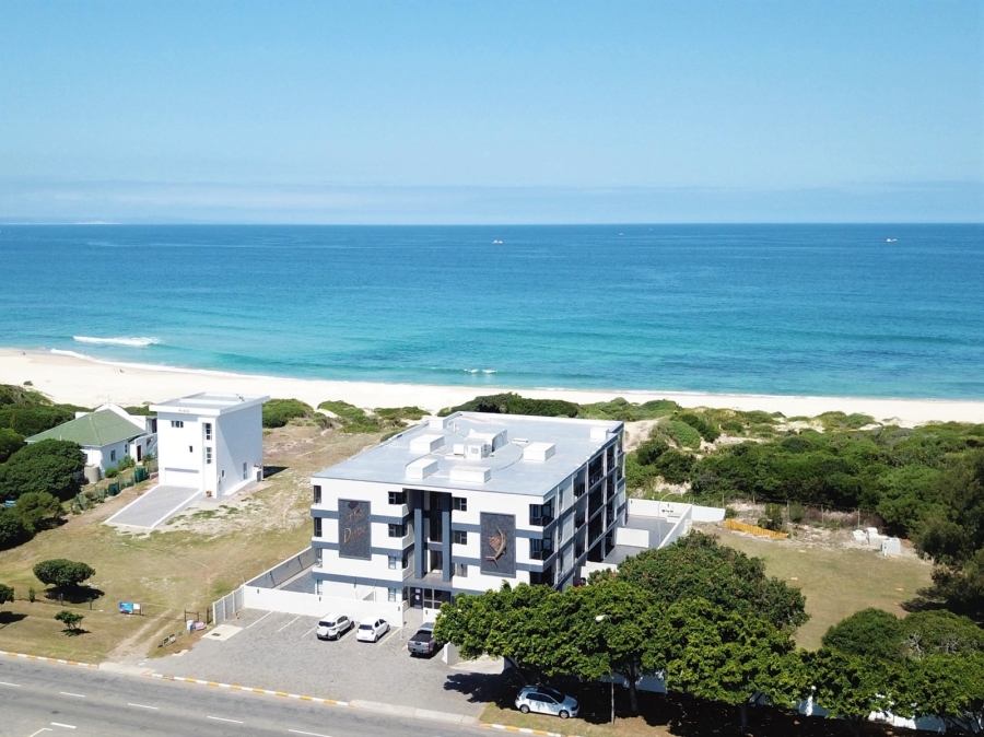3 Bedroom Property for Sale in Wavecrest Eastern Cape